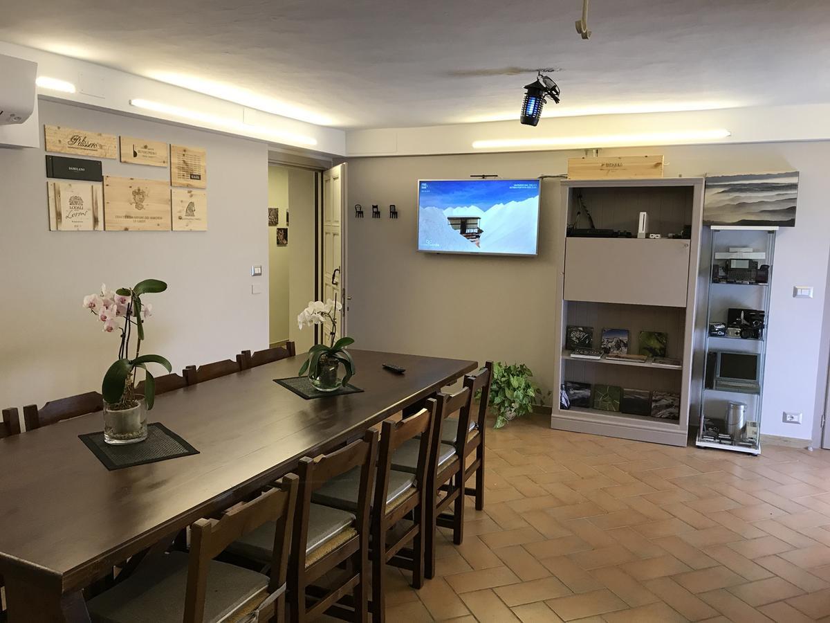 Casa Soave B&B อัลบา ภายนอก รูปภาพ
