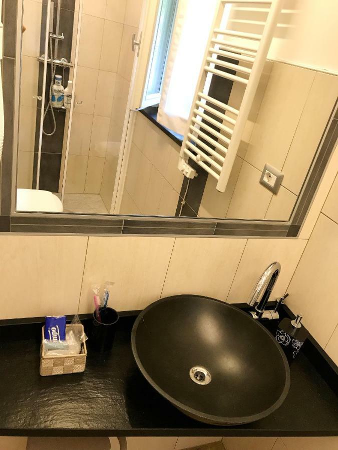 Casa Soave B&B อัลบา ภายนอก รูปภาพ